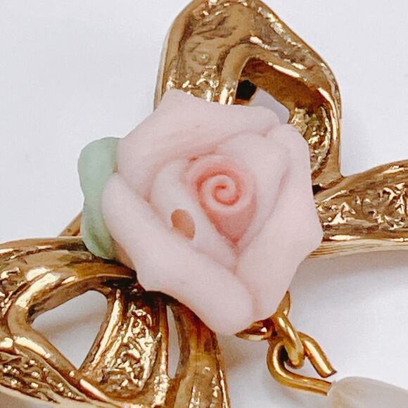 VTG 50s 60s Porcelain Rose Bow Brooch Faux Pearl Drop Mid Century Gold Tone Pin - Picture 4 of 8